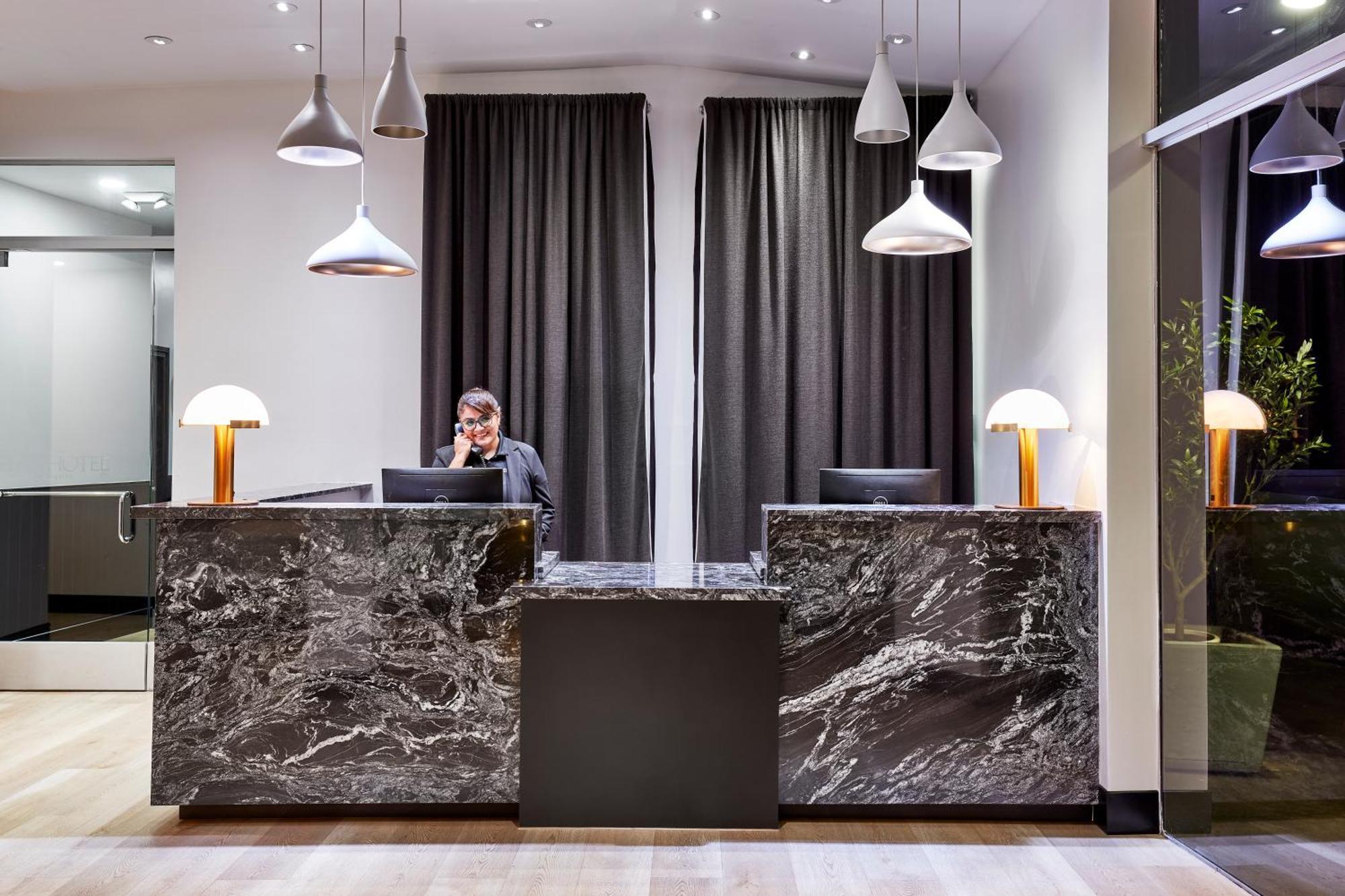 Elan Hotel — Photos 1